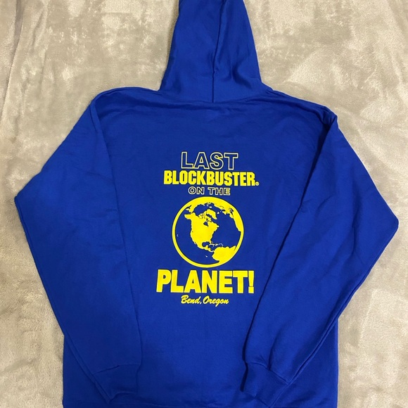 Blockbuster Video Sweatshirt Hoodie Bend Oregon - Picture 6 of 6
